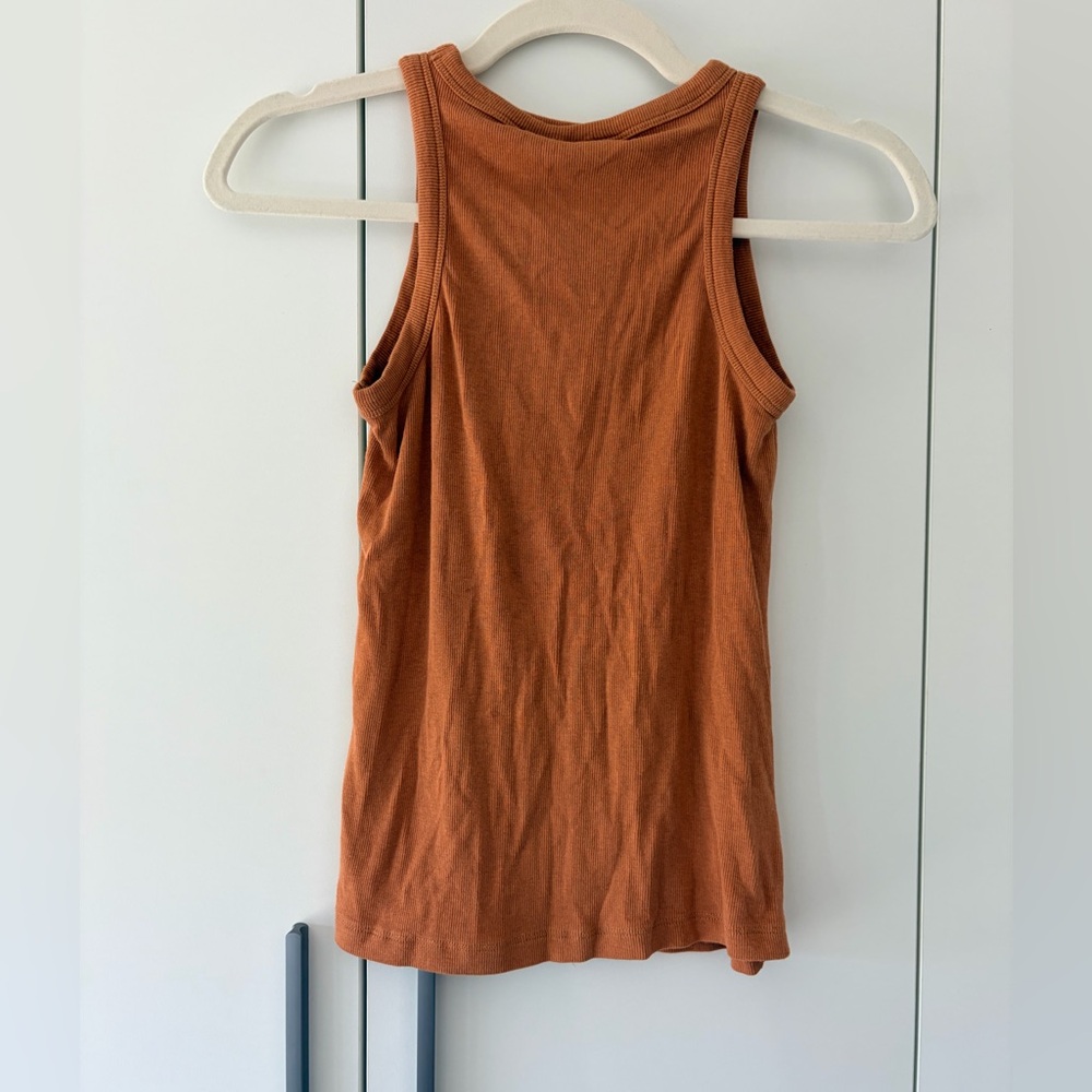 Rust Ribbed High Neck Tank Top - Picture 2 of 3